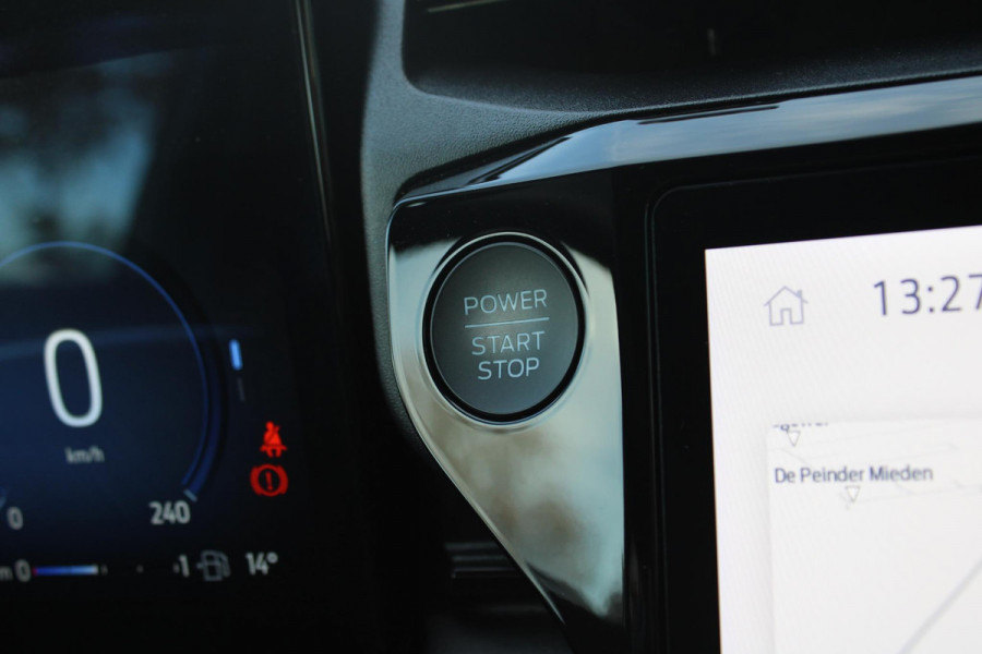 Ford Puma 1.0 EcoBoost Hybrid Titanium 125pk | NIEUWE MODEL! | Trekhaak Afneembaar | Driver Assistance Pack | Winterpack | Reservewiel | Comfort Pack