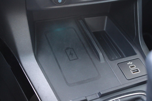 Ford Puma 1.0 EcoBoost Hybrid Titanium 125pk | NIEUWE MODEL! | Trekhaak Afneembaar | Driver Assistance Pack | Winterpack | Reservewiel | Comfort Pack