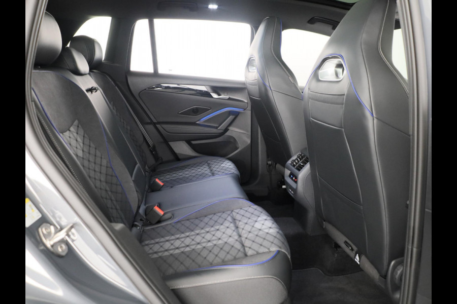 Volkswagen Tiguan 1.5 eHybrid R-Line Edition 204PK | Panoramadak | Black Style pakket | 20 Inch | Stoelverwarming | Navigatie