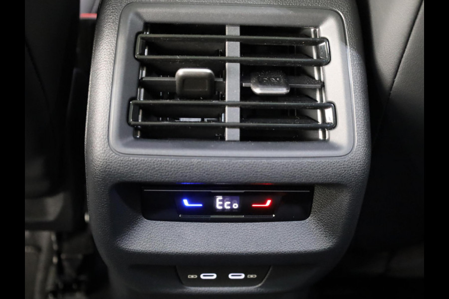 Volkswagen Tiguan 1.5 eHybrid R-Line Edition 204PK | Panoramadak | Black Style pakket | 20 Inch | Stoelverwarming | Navigatie