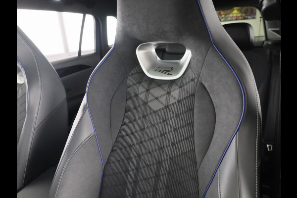 Volkswagen Tiguan 1.5 eHybrid R-Line Edition 204PK | Panoramadak | Black Style pakket | 20 Inch | Stoelverwarming | Navigatie