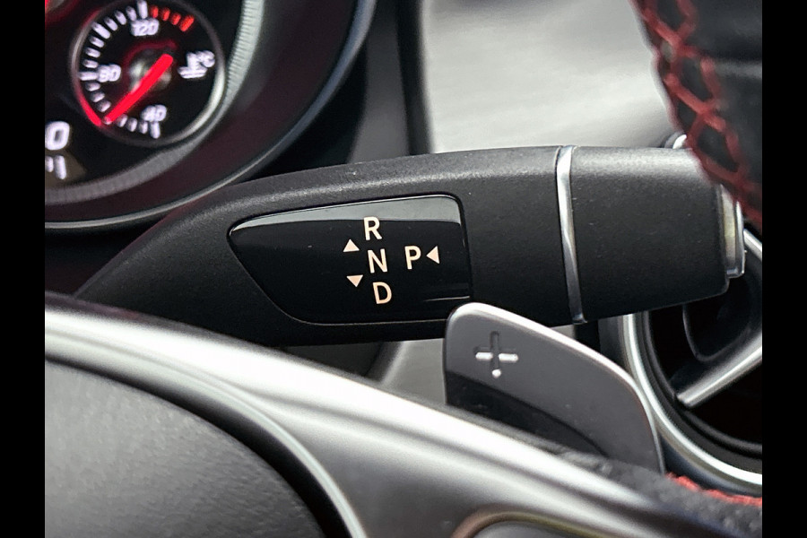 Mercedes-Benz GLA 180 Business Solution AMG Limited(Goed OnderH, Carplay, Navi, StoelV, Keyless, Camera, Etc)