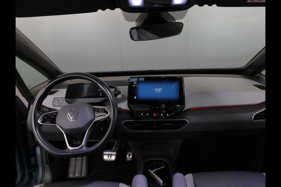 Volkswagen ID.3 Business 58 kWh 204 pk | Navigatie | Parkeersensoren | Achteruitrijcamera | Stoelverwarming | Matrix LED koplampen | 85% accu