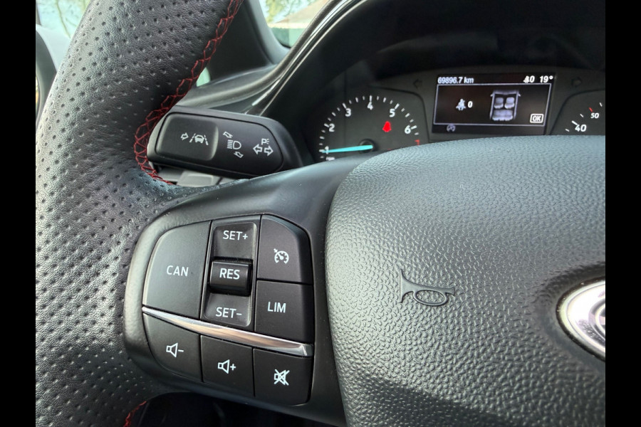Ford Fiesta 1.0 EcoBoost ST-Line - Pano/schuifdak - Navi - Winterpakket - Org.NL