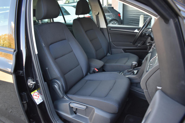 Volkswagen Golf Sportsvan 1.5 TSI ACT R Line ACC Lane Camera Led Xenon