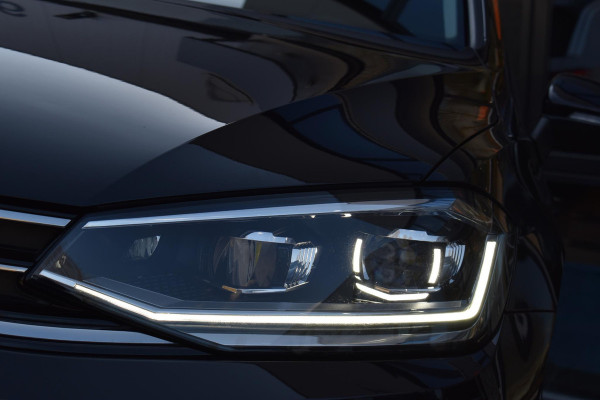 Volkswagen Golf Sportsvan 1.5 TSI ACT R Line ACC Lane Camera Led Xenon