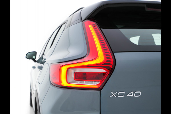 Volvo XC40 Recharge P8 AWD R-Design [ 3-Fase ] {SOH-91%} (INCL-BTW) *PANO | FULL-LEATHER | DIGI-COCKPIT | FULL-LED | MEMORY-PACK | HARMAN/KARDON | TOP-VIEW | CARPLAY | NAVI-FULLMAP | ECC | PDC | KEYLESS | HEATED-SPORTSEATS | BLIS | CAPLAY | 19"ALU*