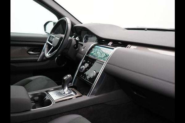 Land Rover Discovery Sport P300e S Plug In Hybrid 300pk Dealer O.H. PHEV | 360 Camera | Alcantara Sportstoelen Verwarmd | Apple Carplay | Navigatie | DAB |