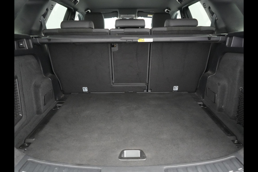 Land Rover Discovery Sport P300e S Plug In Hybrid 300pk Dealer O.H. PHEV | 360 Camera | Alcantara Sportstoelen Verwarmd | Apple Carplay | Navigatie | DAB |