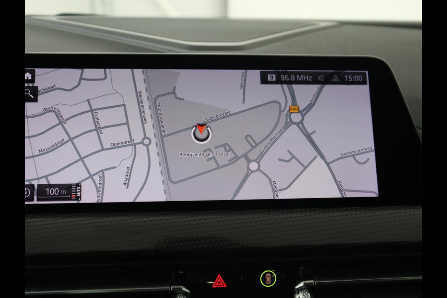 BMW 2 Serie Gran Coupé 218i M Sport | Panoramadak | Stoelverwarming | Camera | Sfeerverlichting | Carplay | Navigatie | Sportstoelen | Park Assist | Live Cockpit | Climate control