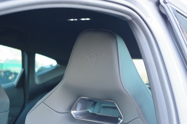 CUPRA Formentor 1.4 e-Hybrid VZ 245 PK Copper Edition, Trekhaak, Kuipstoelen, Memory, Camera, DCC