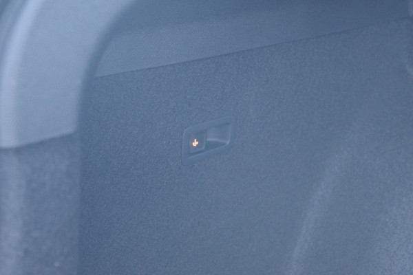 CUPRA Formentor 1.4 e-Hybrid VZ 245 PK Copper Edition, Trekhaak, Kuipstoelen, Memory, Camera, DCC