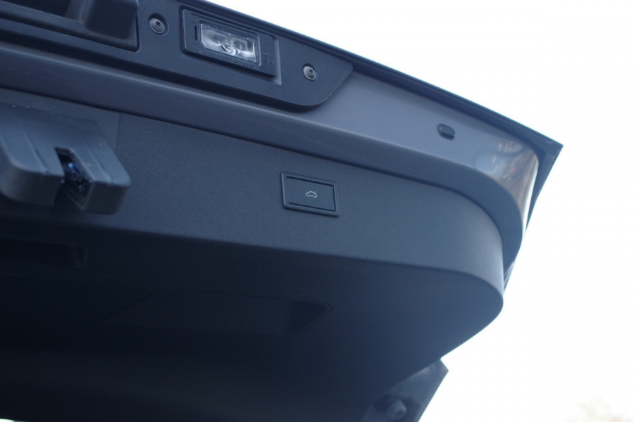 CUPRA Formentor 1.4 e-Hybrid VZ 245 PK Copper Edition, Trekhaak, Kuipstoelen, Memory, Camera, DCC