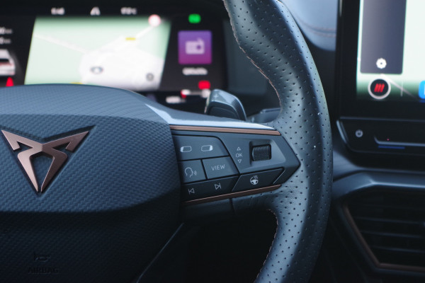 CUPRA Formentor 1.4 e-Hybrid VZ 245 PK Copper Edition, Trekhaak, Kuipstoelen, Memory, Camera, DCC