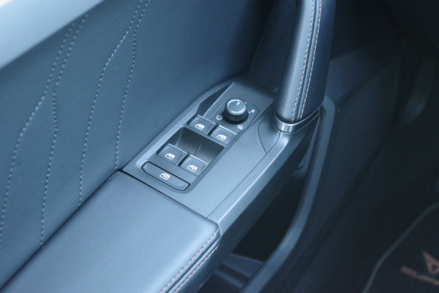 CUPRA Formentor 1.4 e-Hybrid VZ 245 PK Copper Edition, Trekhaak, Kuipstoelen, Memory, Camera, DCC