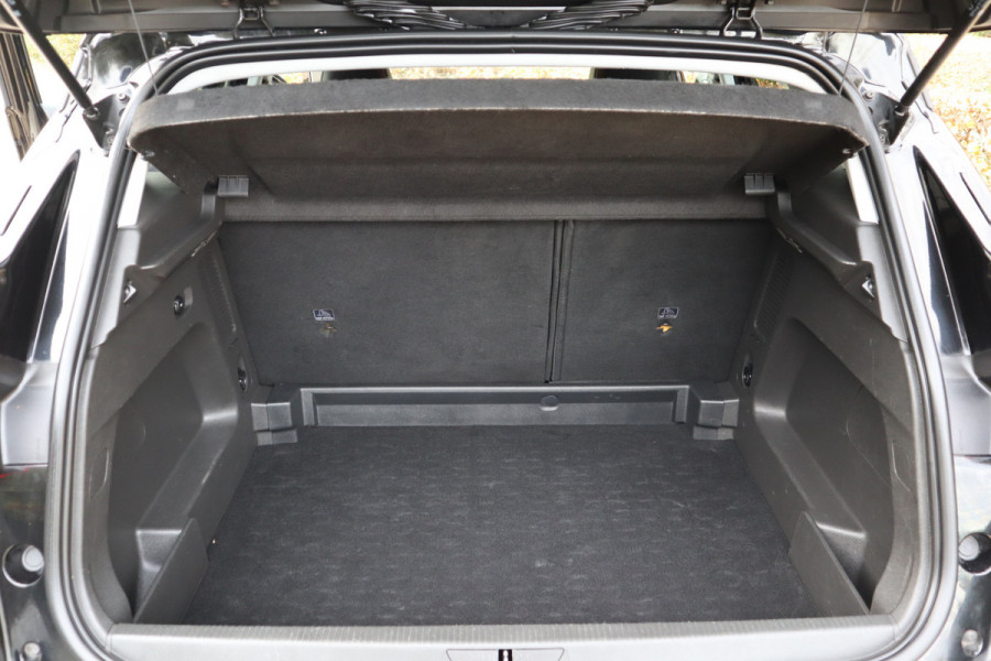 Opel Grandland X 1.2 Turbo Business + | Carplay | Camera | Navi | 19 inch |