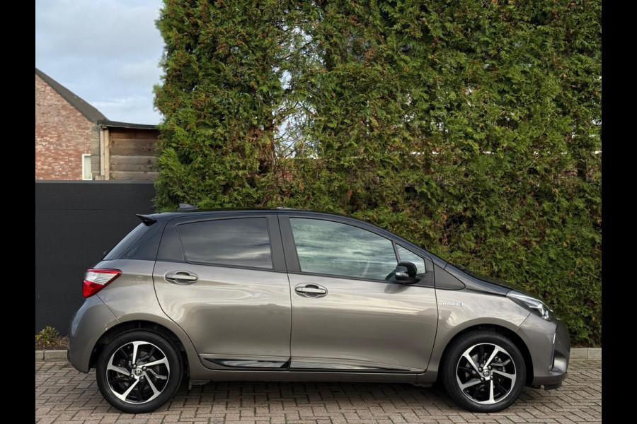 Toyota Yaris 1.5 Hybrid Selection CarPlay Camera