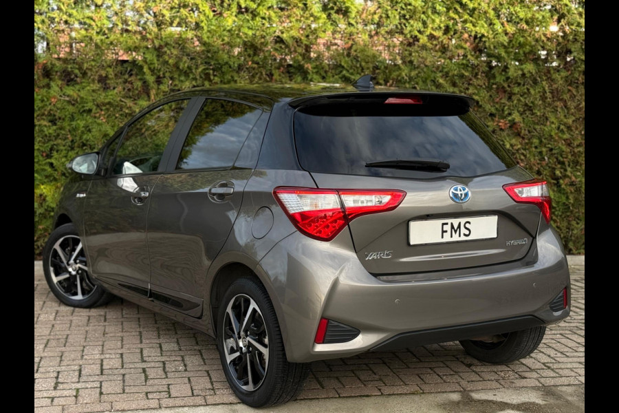 Toyota Yaris 1.5 Hybrid Selection CarPlay Camera
