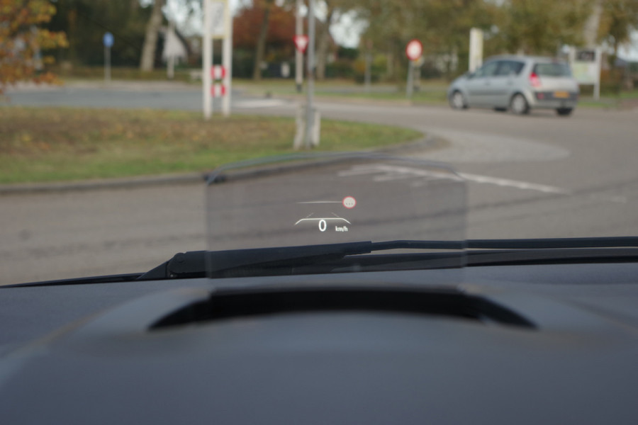 Renault Grand Scénic 1.2 TCe 130 PK Bose 7p, Panoramadak, Trekhaak, LED, Keyless, Camera,