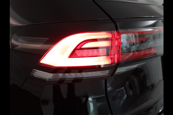 Volkswagen Taigo 1.0 TSI R-Line Edition 116 pk Automaat (DSG) | Verlengde garantie | Navigatie | Parkeersensoren | Achteruitrijcamera | Adaptieve cruise control | Black Style pakket | R-Line |