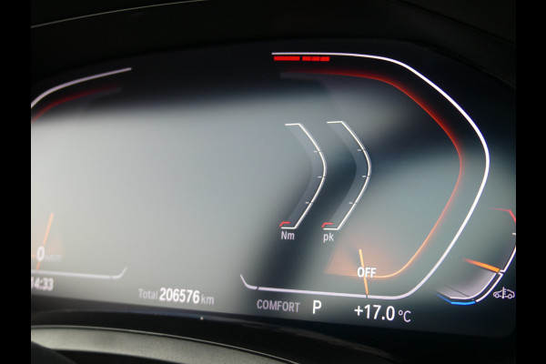 BMW 3 Serie Touring 330i Touring M Pakket Panoramadak/Camera/LED/LEER