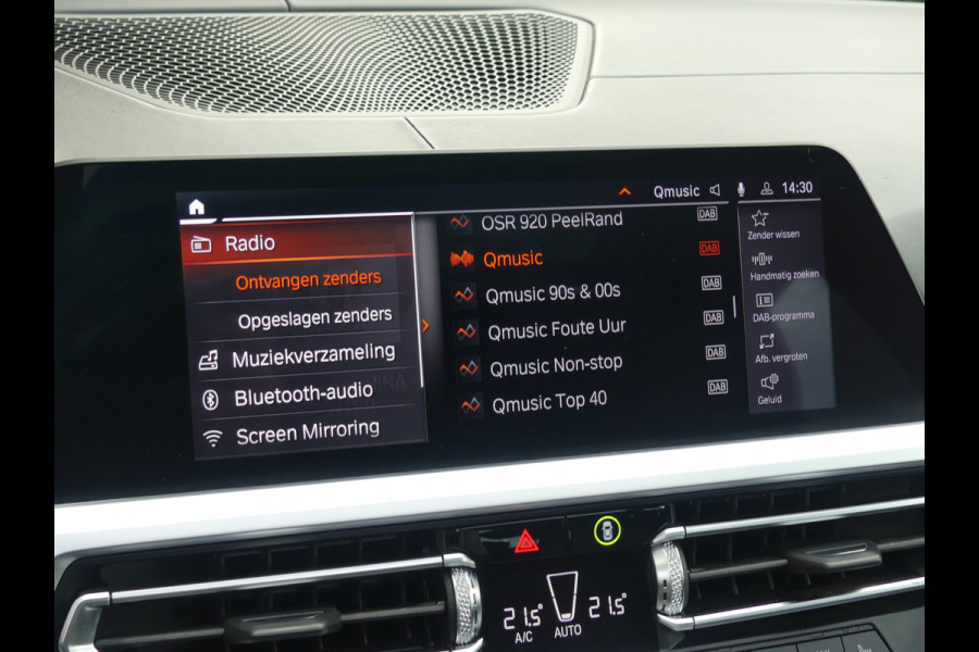 BMW 3 Serie Touring 330i Touring M Pakket Panoramadak/Camera/LED/LEER