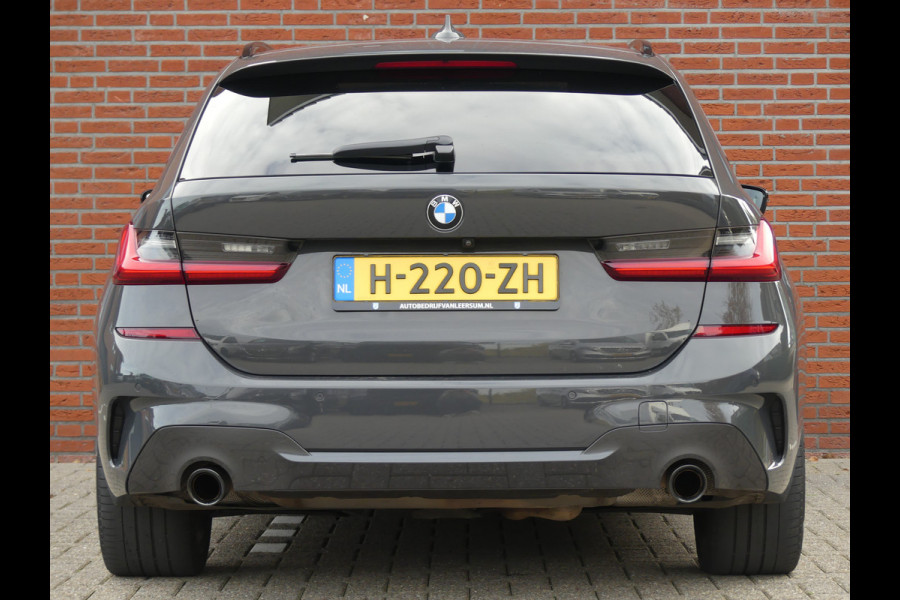 BMW 3 Serie Touring 330i Touring M Pakket Panoramadak/Camera/LED/LEER