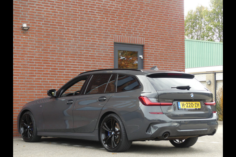 BMW 3 Serie Touring 330i Touring M Pakket Panoramadak/Camera/LED/LEER