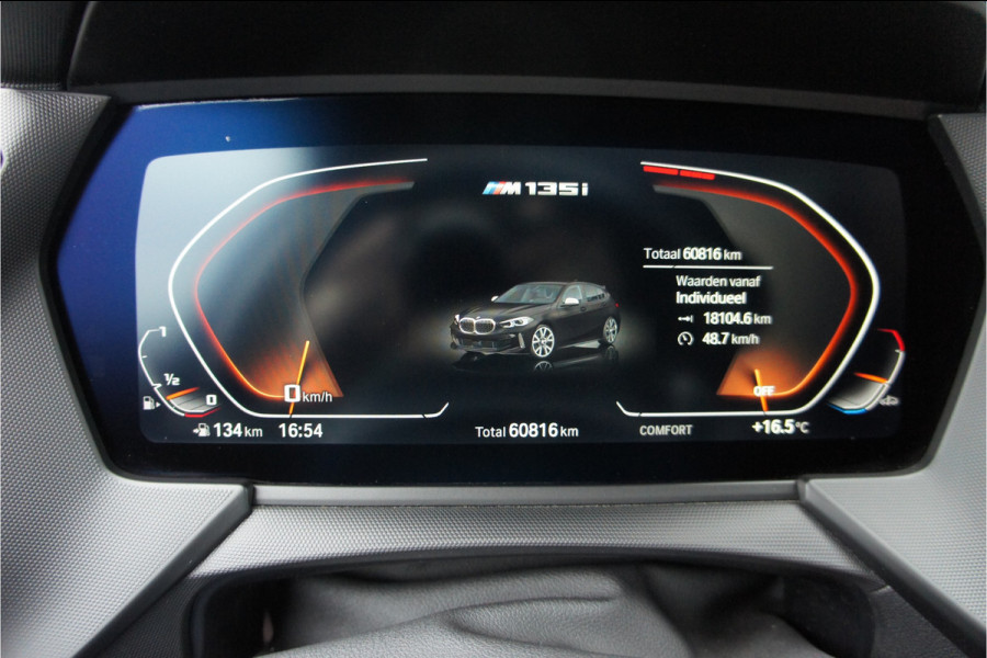 BMW 1-serie M135i xDrive High Executive Panoramadak, Head up