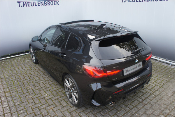 BMW 1-serie M135i xDrive High Executive Panoramadak, Head up