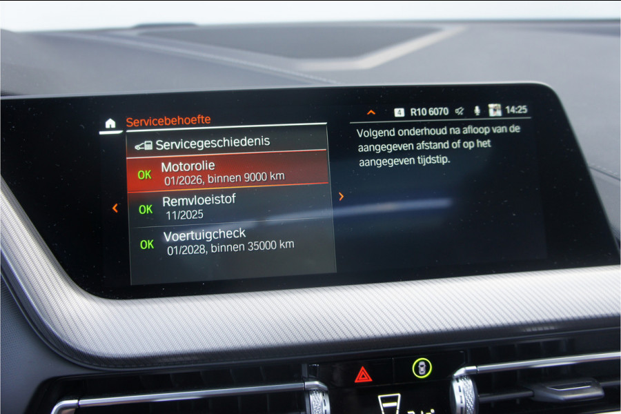 BMW 1-serie M135i xDrive Panoramadak, Parkeerhulp