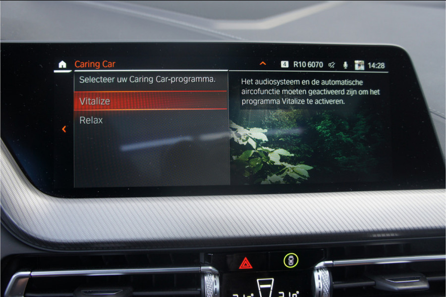 BMW 1-serie M135i xDrive Panoramadak, Parkeerhulp