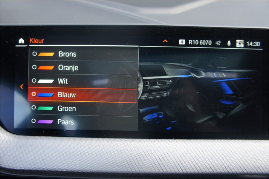 BMW 1-serie M135i xDrive Panoramadak, Parkeerhulp