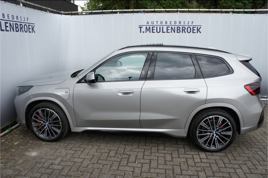 BMW X1 xDrive30e M Sportpakket Pro, Panoramadak,