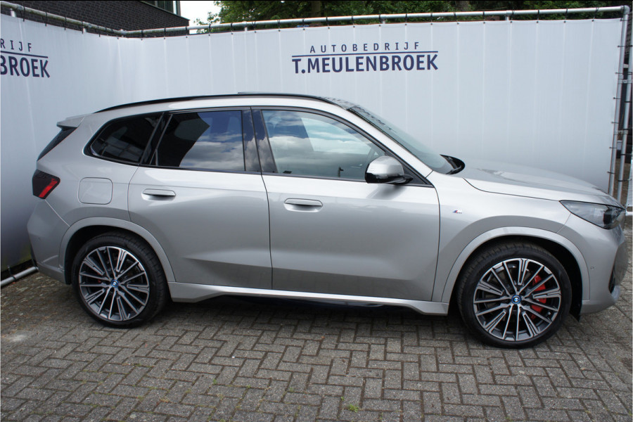 BMW X1 xDrive30e M Sportpakket Pro, Panoramadak,
