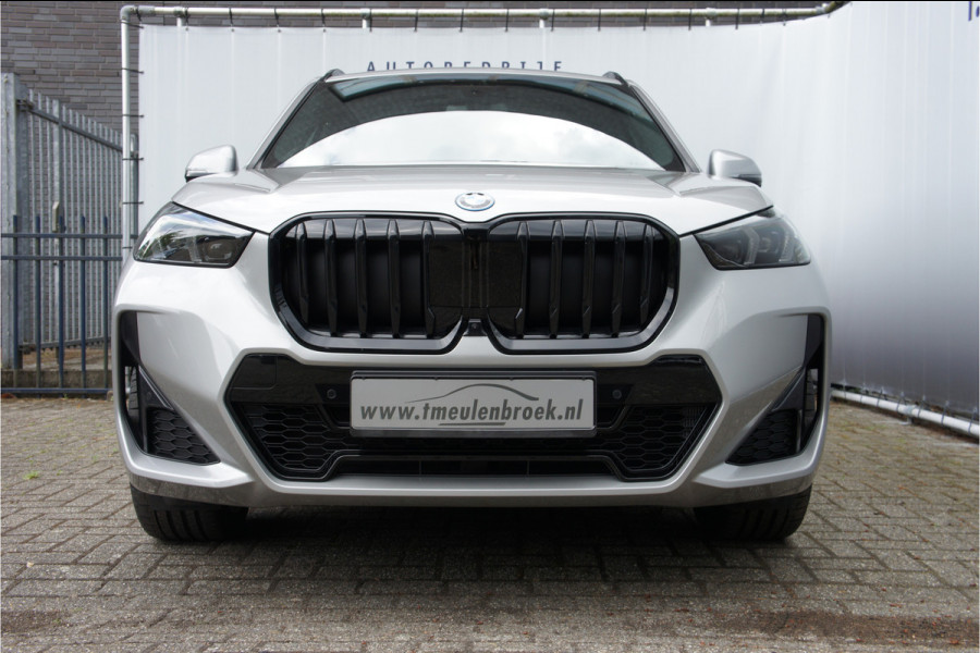 BMW X1 xDrive30e M Sportpakket Pro, Panoramadak,