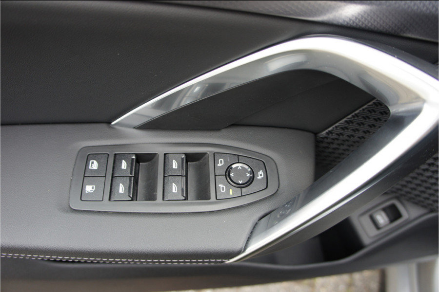 BMW X1 xDrive30e M Sportpakket Pro, Panoramadak,