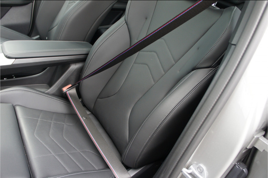 BMW X1 xDrive30e M Sportpakket Pro, Panoramadak,