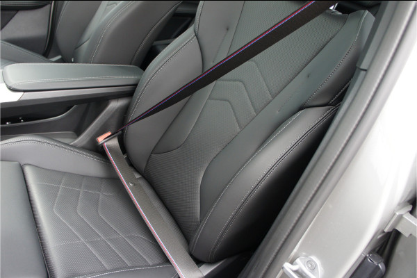 BMW X1 xDrive30e M Sportpakket Pro, Panoramadak,