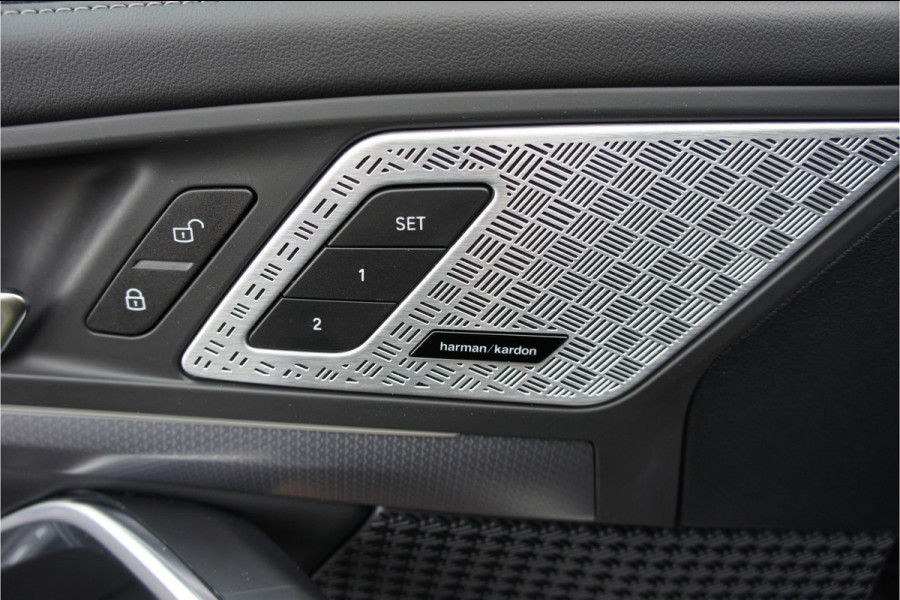 BMW X1 xDrive30e M Sportpakket Pro, Panoramadak,