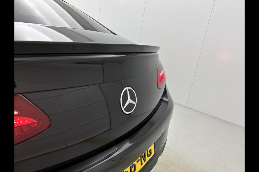 Mercedes-Benz E-Klasse Coupé 200 AMG-Edition 1 (Perfect onderH, Panorama, Camera, Navi, StoelV, PDC V+A, Elektrische Stoelen, Etc)
