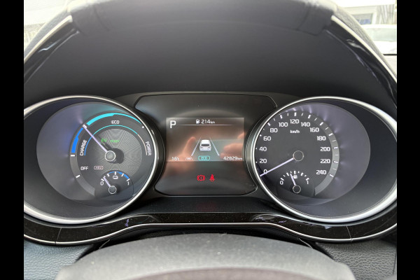 Kia Ceed Sportswagon 1.6 GDI PHEV DynamicLine | ZUID | 140pk Automaat | Stoelverwarming | Camera | Navigatie | Climate control