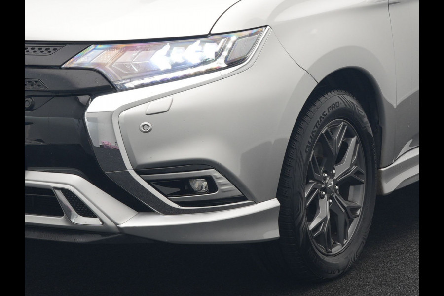Mitsubishi Outlander 2.4 Intense0+ Plug In Hybrid 225pk Dealer O.H. PHEV | Trekhaak Afneembaar | Schuif-/Kanteldak | Camera | Sportstoelen & Stuur Verwarmd | LED Koplampen | Keyless | Apple Carplay | Blis | DAB |
