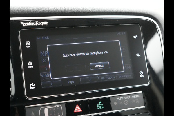 Mitsubishi Outlander 2.4 Intense0+ Plug In Hybrid 225pk Dealer O.H. PHEV | Trekhaak Afneembaar | Schuif-/Kanteldak | Camera | Sportstoelen & Stuur Verwarmd | LED Koplampen | Keyless | Apple Carplay | Blis | DAB |