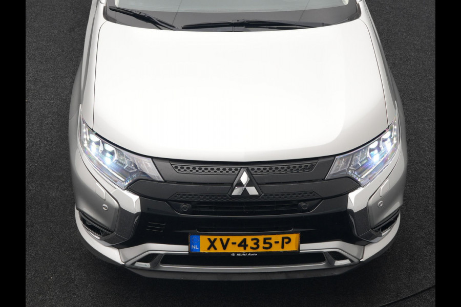 Mitsubishi Outlander 2.4 Intense0+ Plug In Hybrid 225pk Dealer O.H. PHEV | Trekhaak Afneembaar | Schuif-/Kanteldak | Camera | Sportstoelen & Stuur Verwarmd | LED Koplampen | Keyless | Apple Carplay | Blis | DAB |