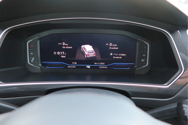 Volkswagen Tiguan 1.5 TSI 150pk DSG 2xR-Line Virtual Cockpit , Trekhaak, Camera , Navi , DAB+ , Carplay , Led verlichting etc.