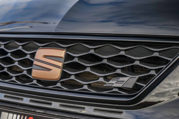 Seat León ST Cupra 300 4Drive Ultimate-edition/Pano/DCC/Schaalstoel/Beats/Sfe