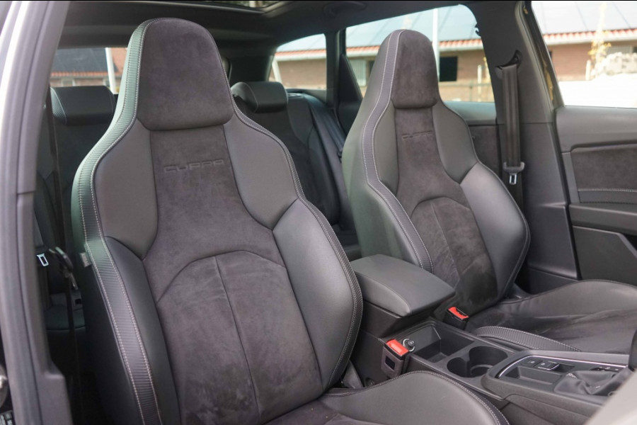 Seat León ST Cupra 300 4Drive Ultimate-edition/Pano/DCC/Schaalstoel/Beats/Sfe