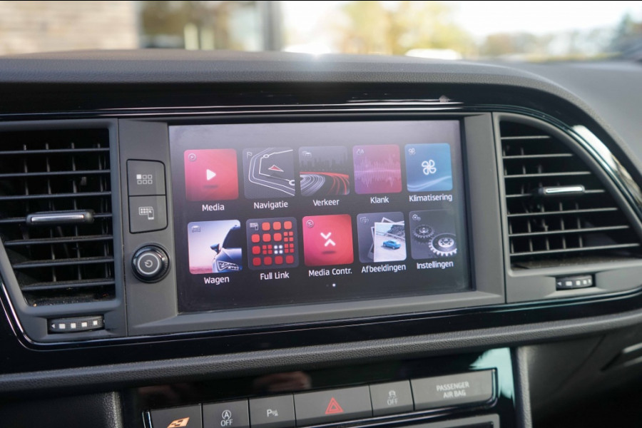 Seat León ST Cupra 300 4Drive Ultimate-edition/Pano/DCC/Schaalstoel/Beats/Sfe