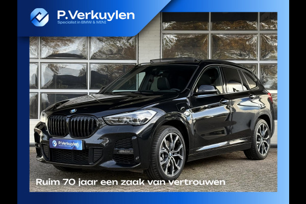 BMW X1 xDrive25e M SPORT | PANORAMA | ELEKTR. STOELEN | HARMAN KARDON | LEDER | 19 INCH LM VELGEN | TREKHAAK |